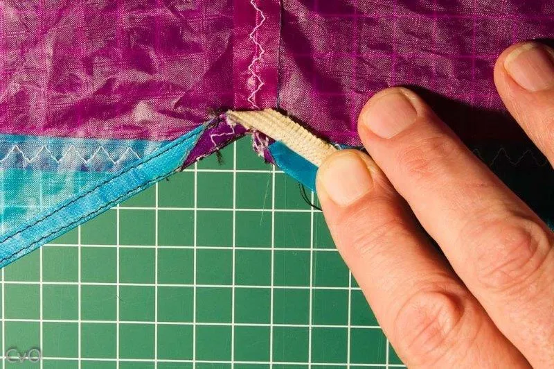Plier le Kevlar dans l’angle correct