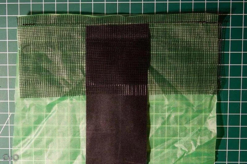 Positionner une bande de Dacron pour en faire un renfort