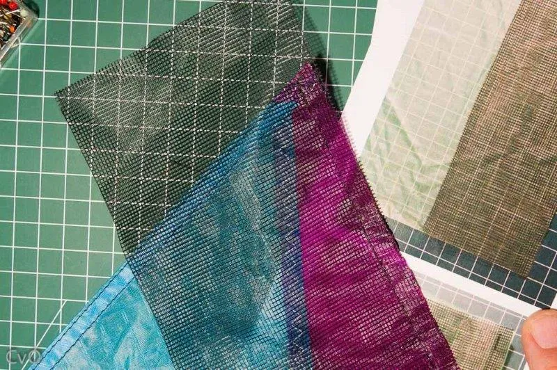 Faire une couture droite à environ 8 mm du haut