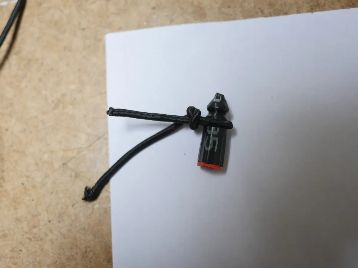 Positionnement des élastiques pour chaque connecteur