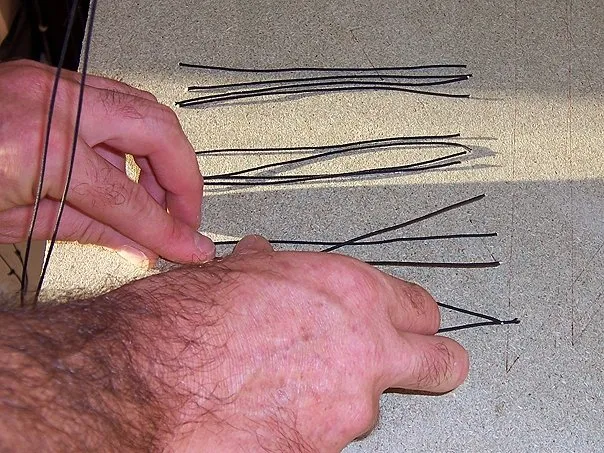 Bridages - Fabrication des petites brides pour les bouchons.