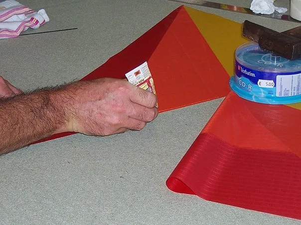 Assemblage des 2 parties "2 x 3 panneaux couleurs".