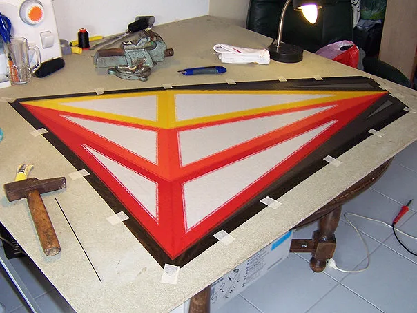 2ème niveau de panneautage terminée pour le HVTD. (Panneaux d'Icarex blanc, comme l'UL)