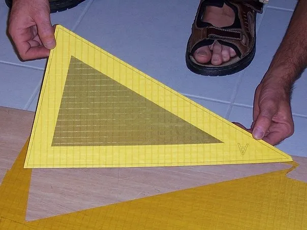Découpe du spi Icarex.